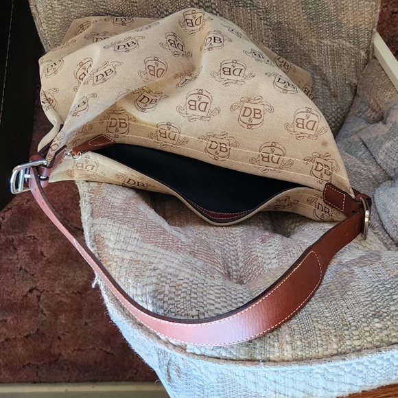 DOONEY AND BOURKE LARGE BROWN CANVAS TOTE WITH DARK BROWN MONOGRAM - Picture 12 of 12